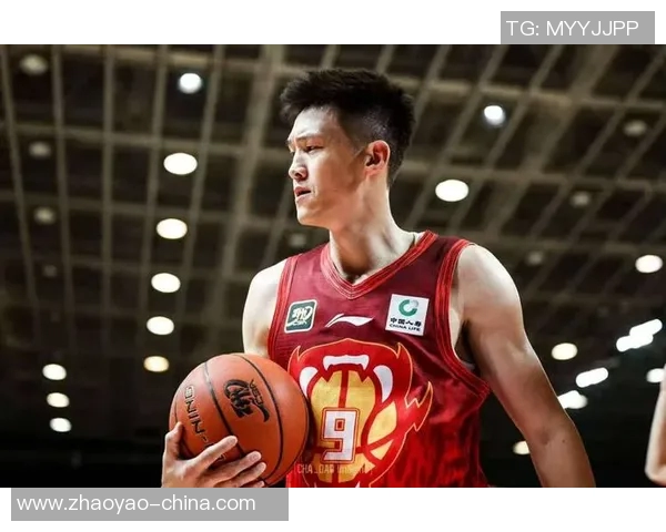 周鹏：从篮球场上的拼搏到人生舞台的精彩转变与成长之路